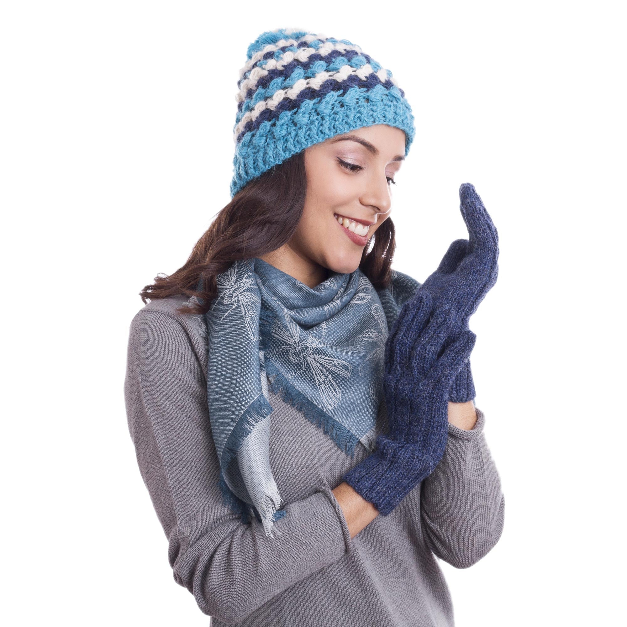 Winter Delight in Indigo 100% Alpaca Gloves in Indigo from Peru