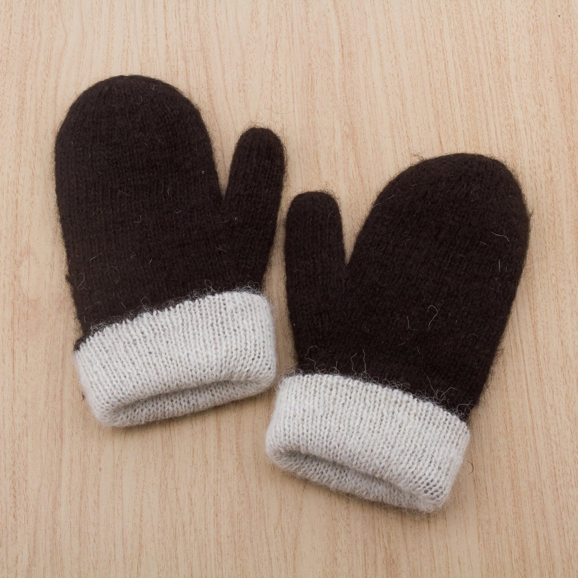 Striking Contrast Peruvian Reversible 100% Alpaca Black and Eggshell Mittens