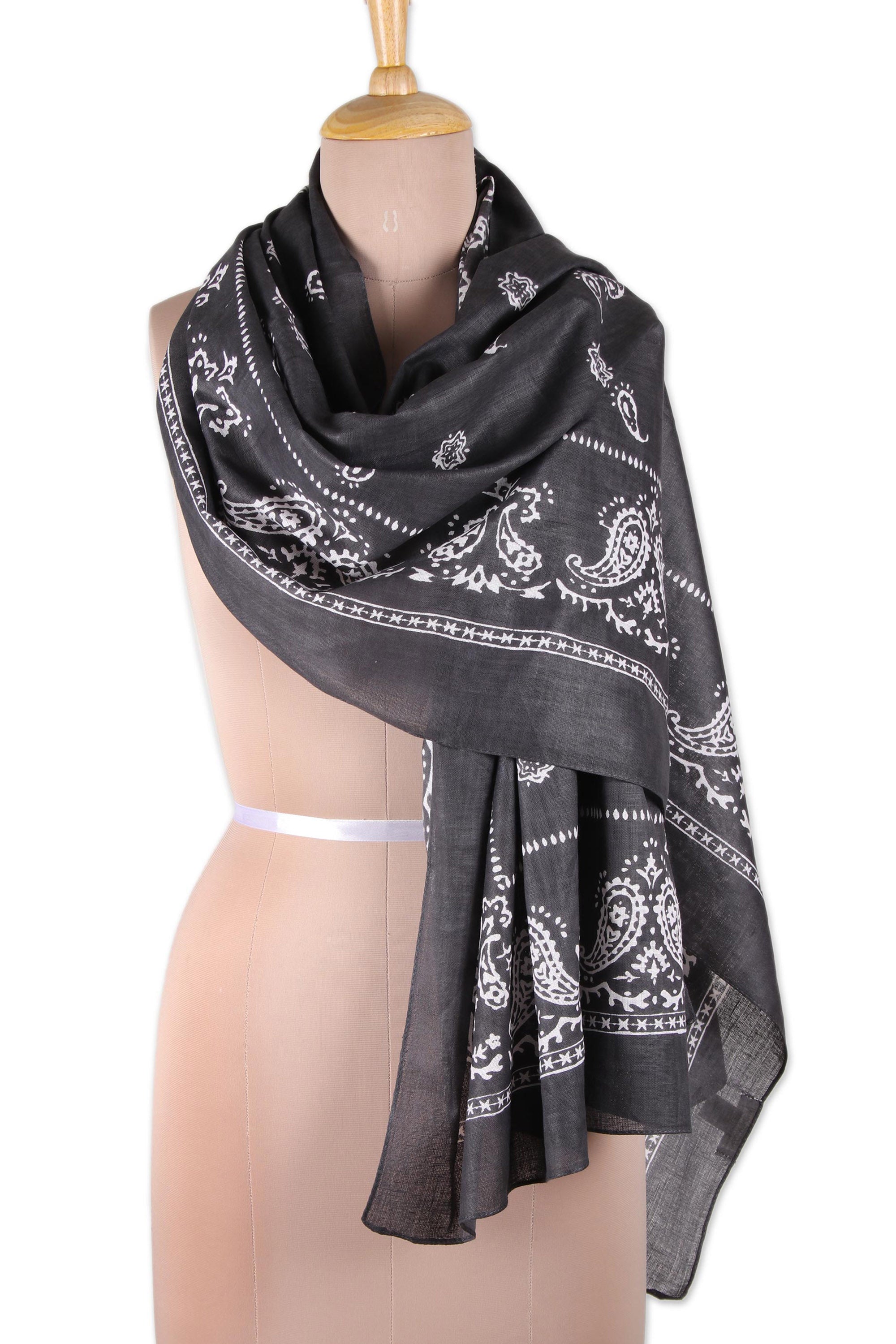 Paisley Charcoal Paisley Print Cotton Shawl in Charcoal from India