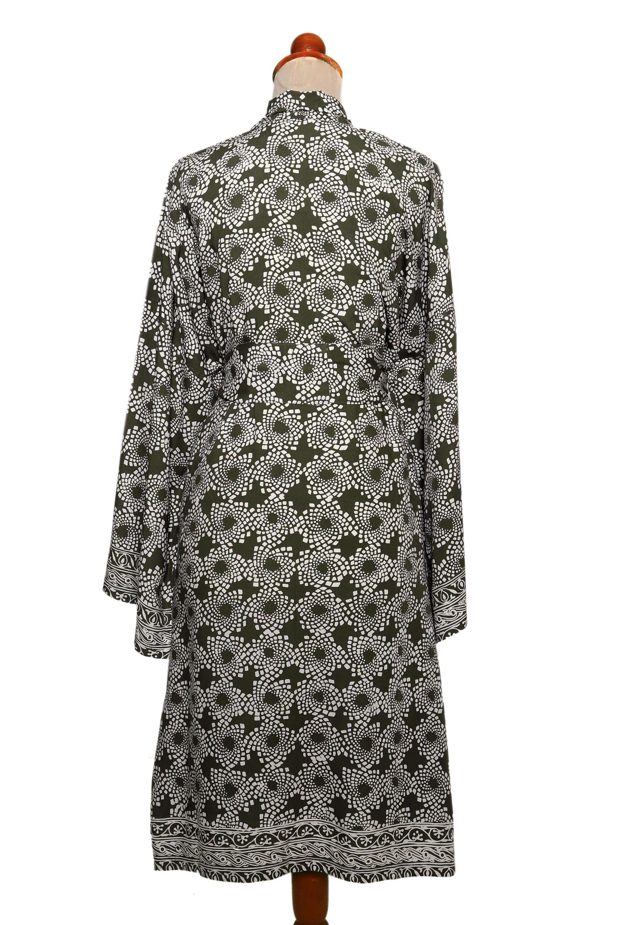 Nebula in Pewter Pewter Grey Batik Short Rayon Robe